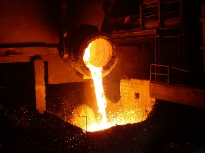 Завод «Ижсталь» начал поставлять машиностроительным предприятиям больше металлопродукции